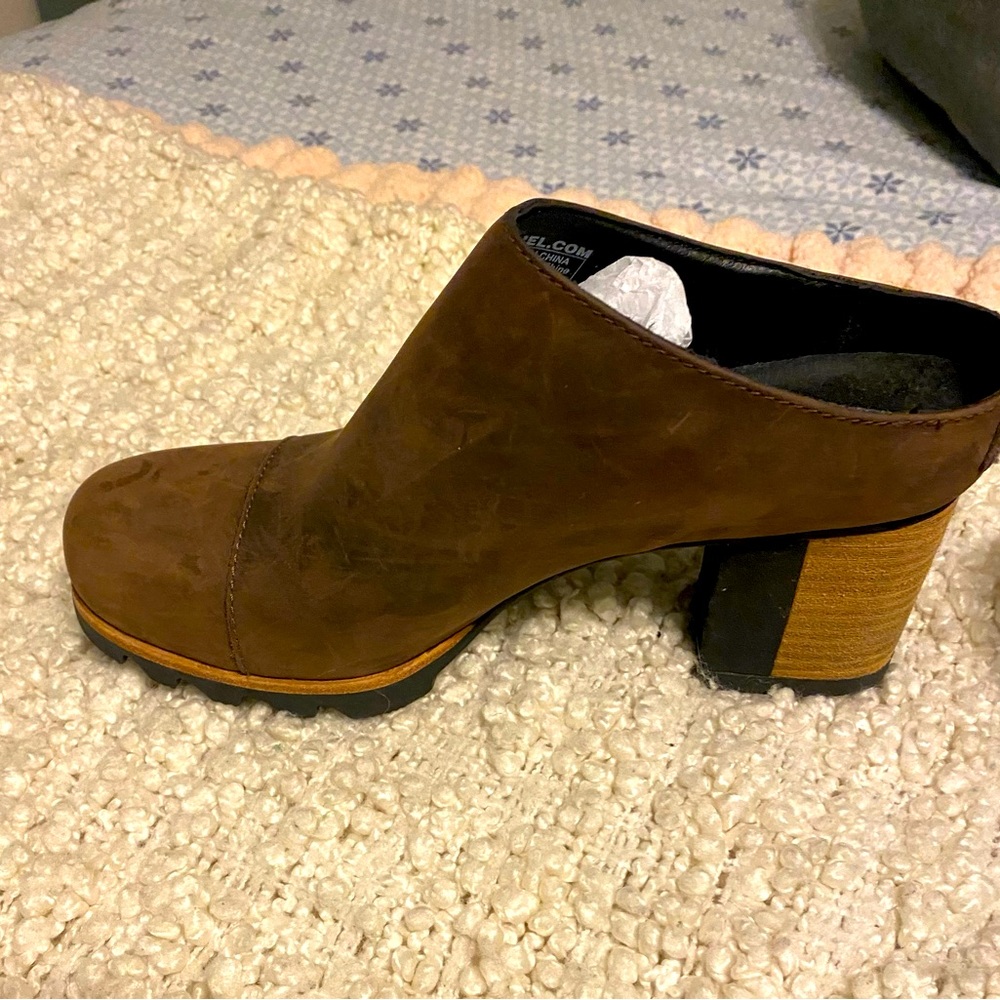 Sorel clogs
